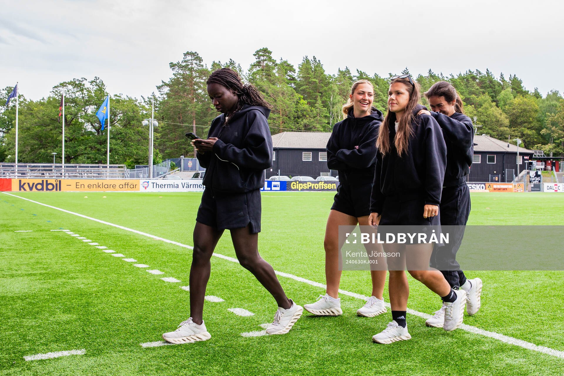 Djurgårdens Sura Yekka och Alexsandra Lobanova