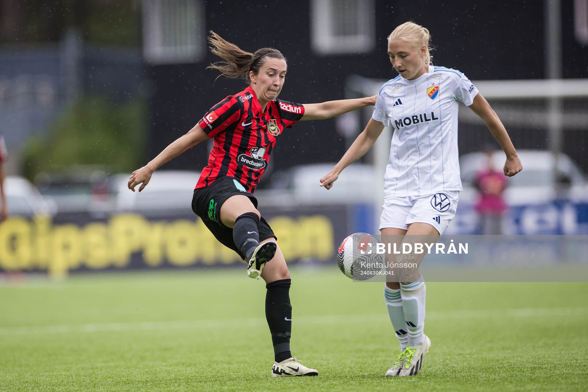 Brommapojkarnas Fanny Hjelm Rönnlund och Djurgårdens