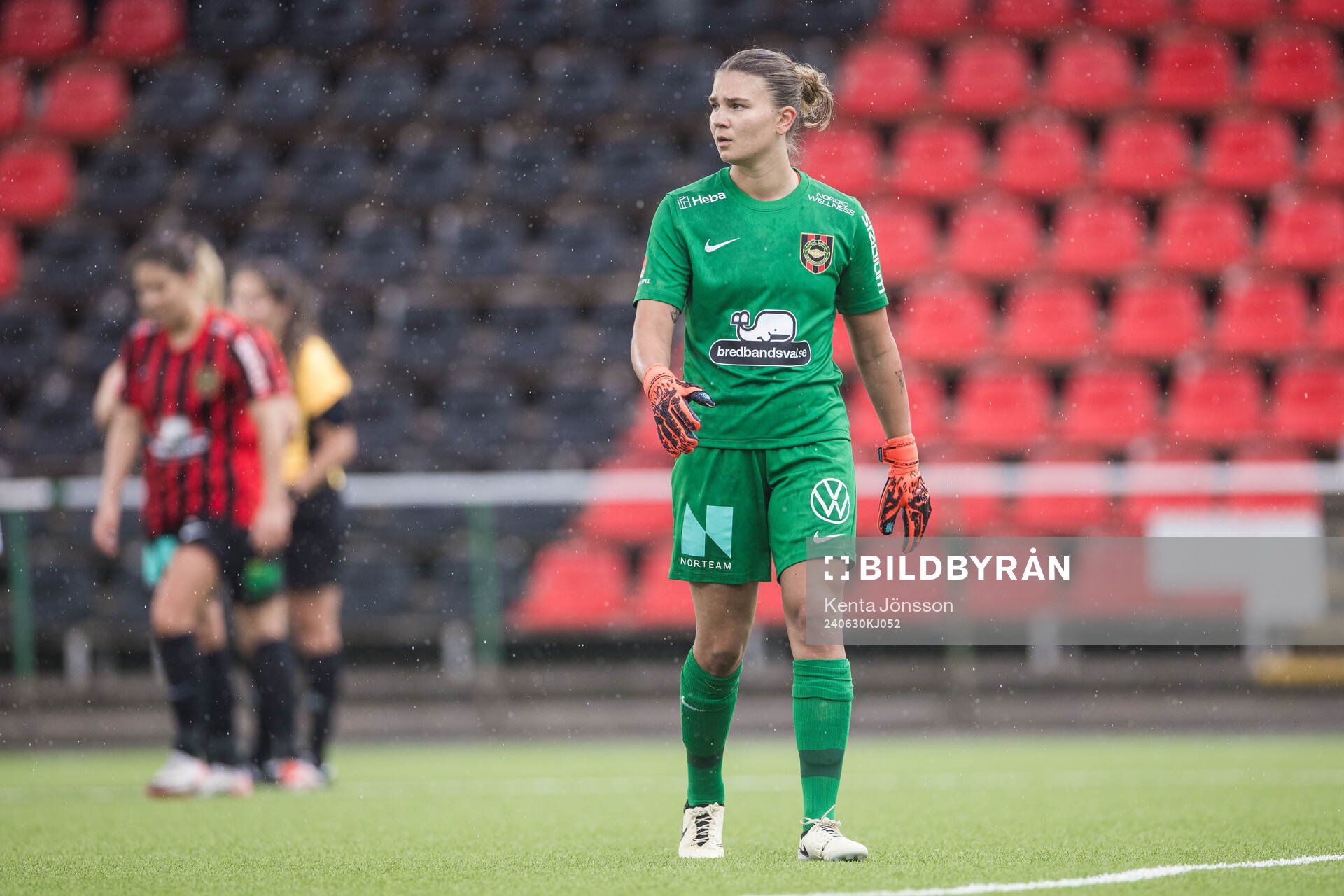 Brommapojkarnas målvakt Anna Aurora Koivunen deppar