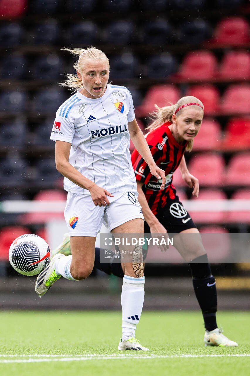 Djurgårdens Stinalisa Johansson och Brommapojkarnas Elsa