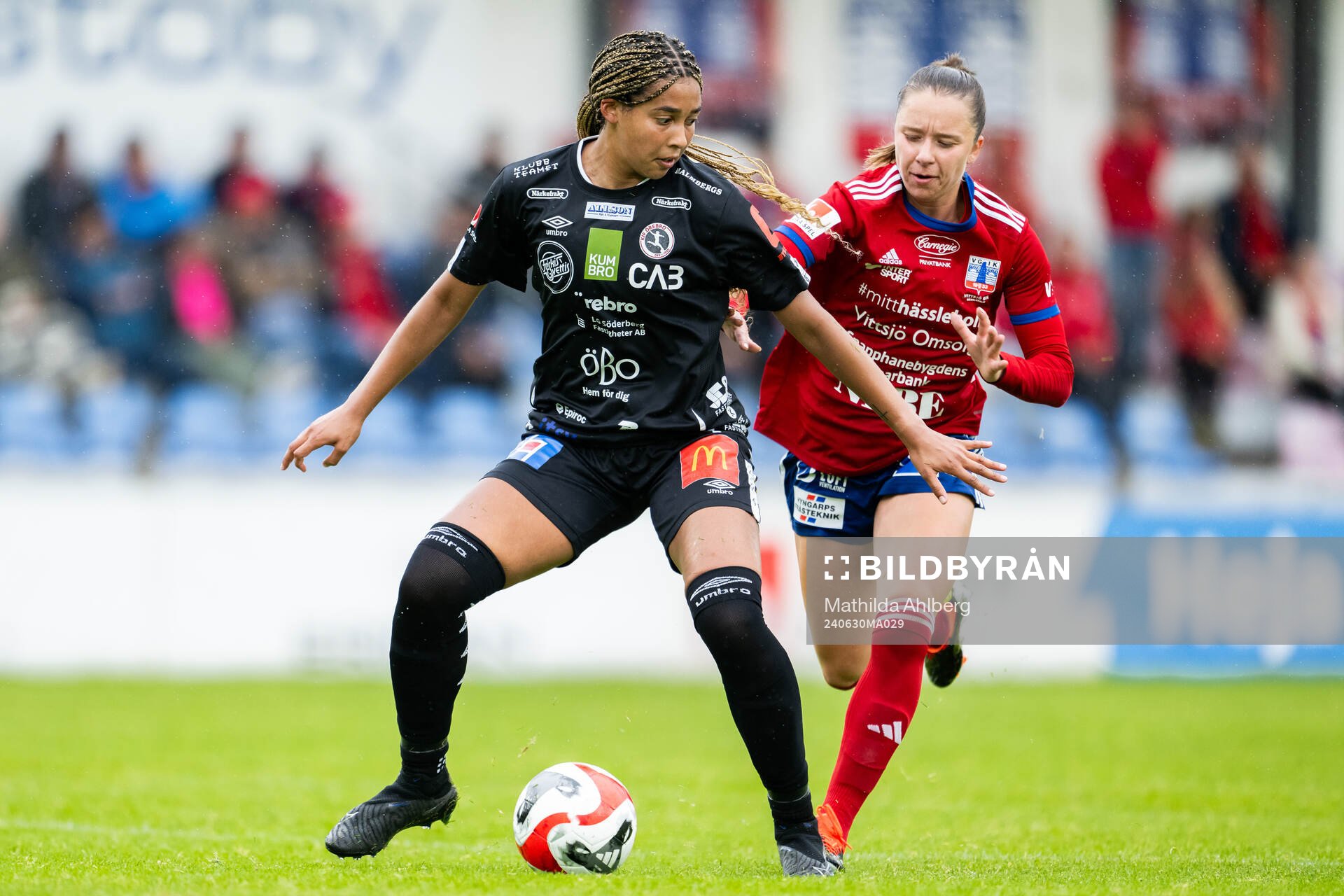 KIF Örebros Ashley Michelle Barron och Vittsjös Tanya