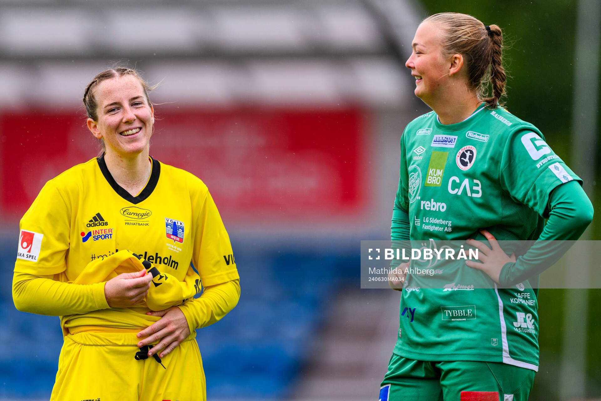Vittsjös målvakt Elin Vaughan och KIF Örebros målvakt