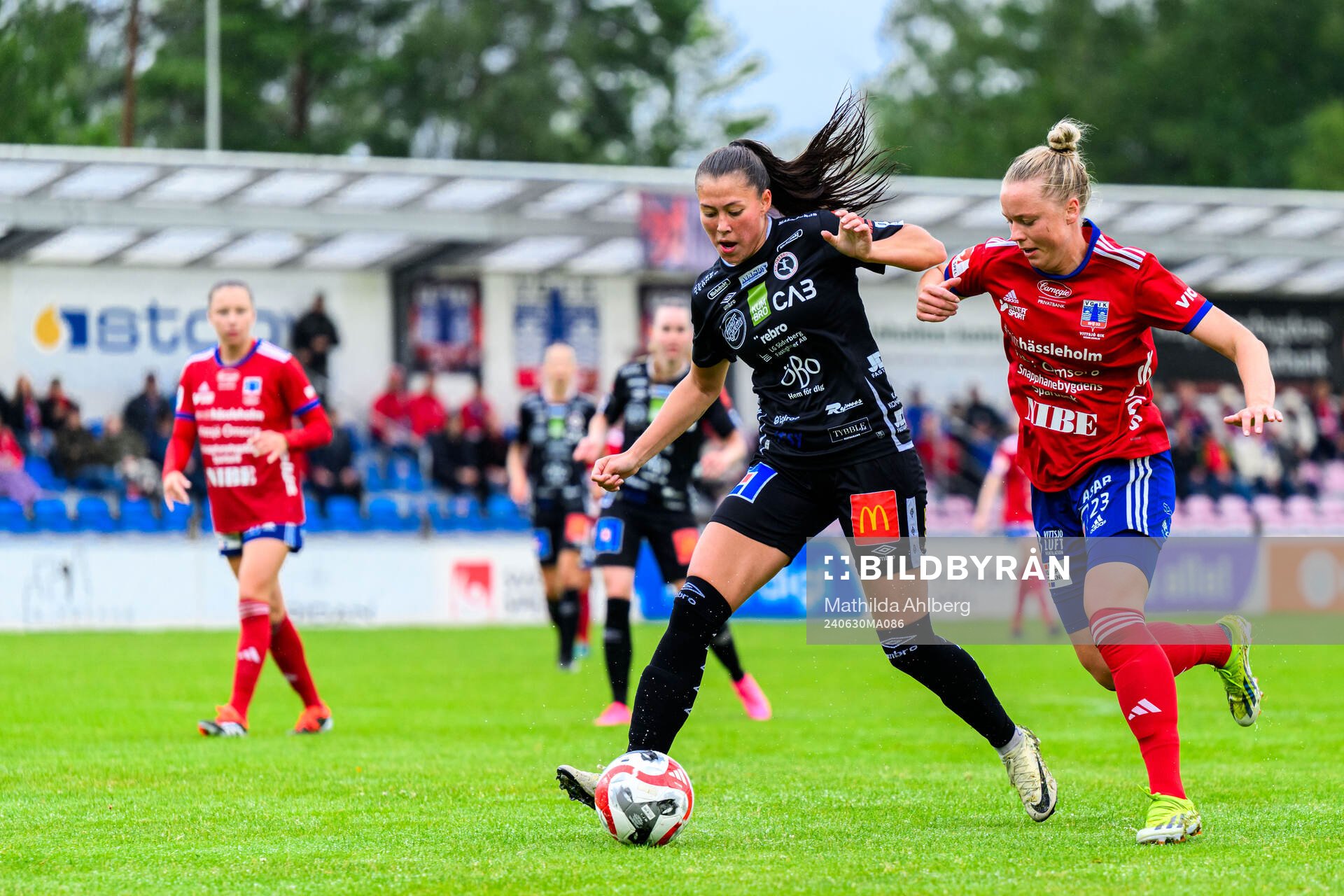 KIF Örebros Áslaug Dora Sigurbjörnsdottir och Vittsjös