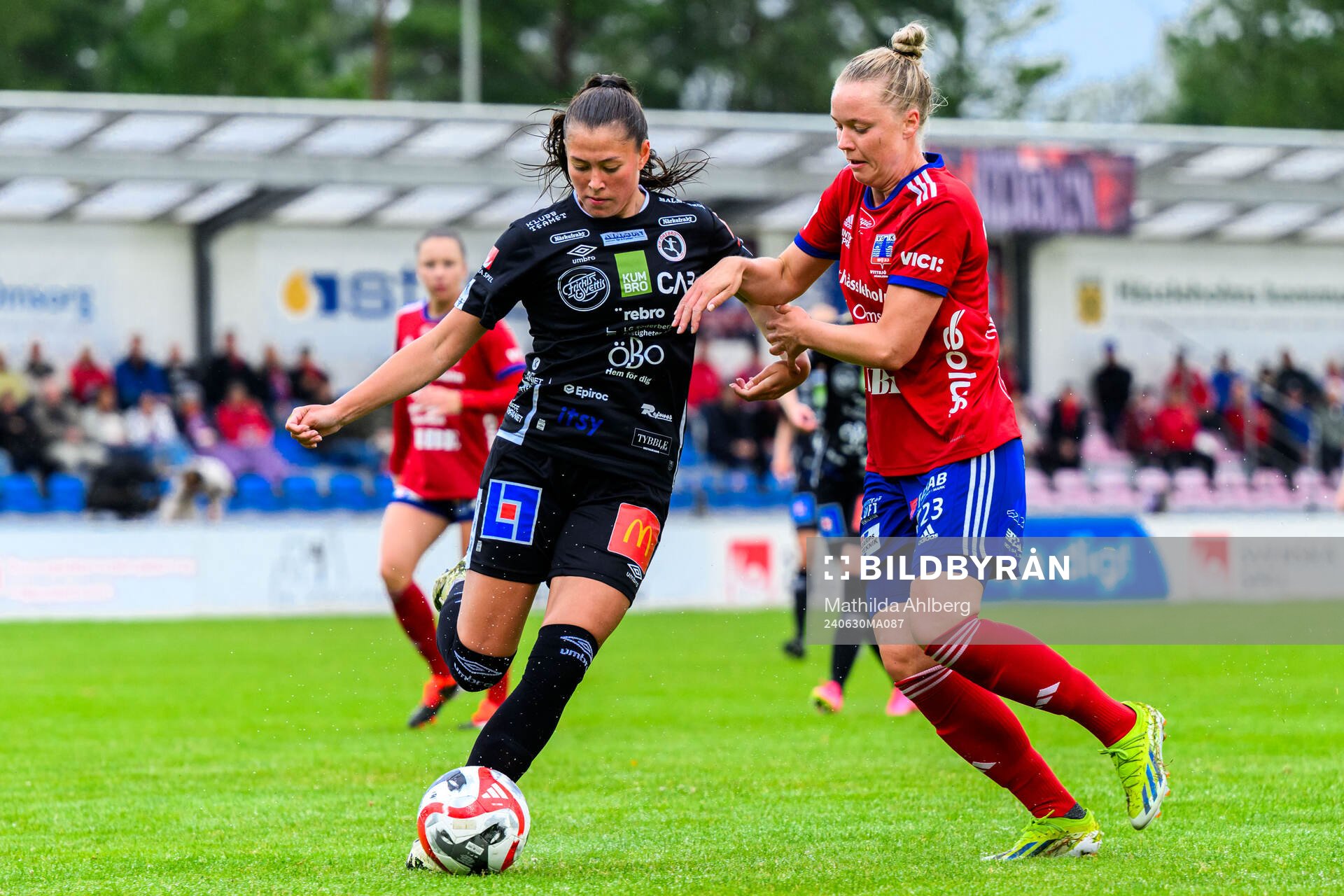 KIF Örebros Áslaug Dora Sigurbjörnsdottir och Vittsjös