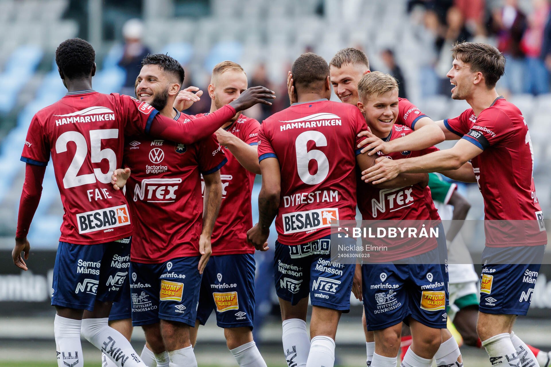 Örgrytes spelare jublar