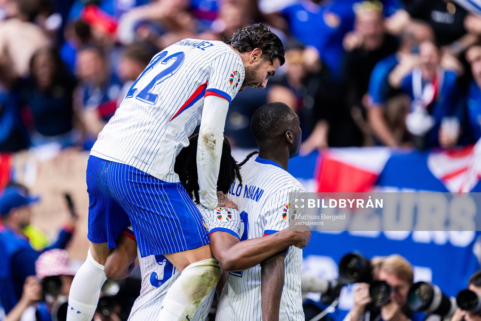 Theo Hernandez, Bradley Barcola and Randal Kolo Muani of