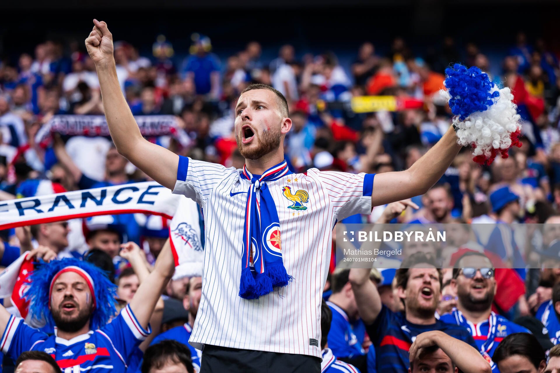 Supporters of France celebrate