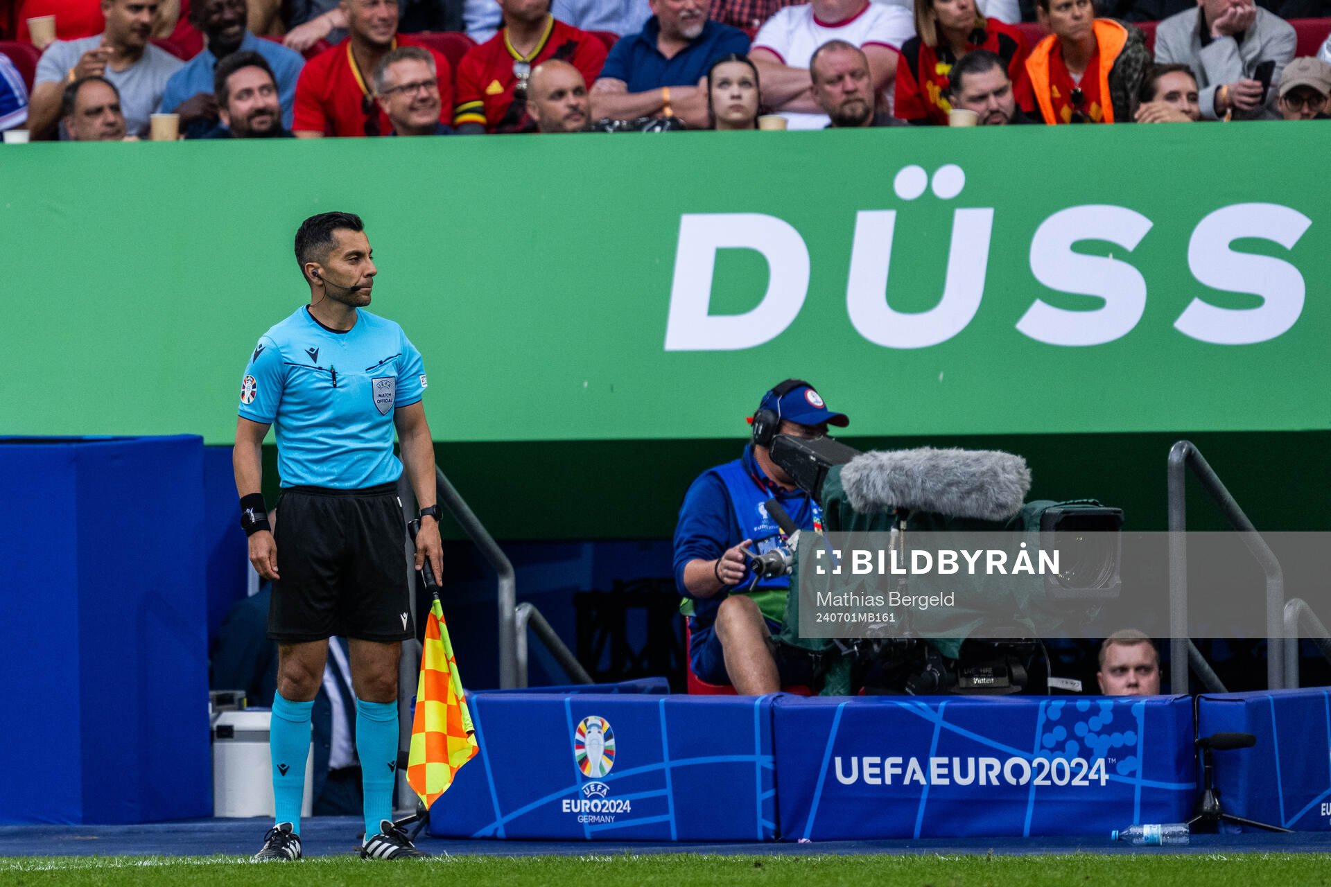 Assistant referee Mahbod Beigi