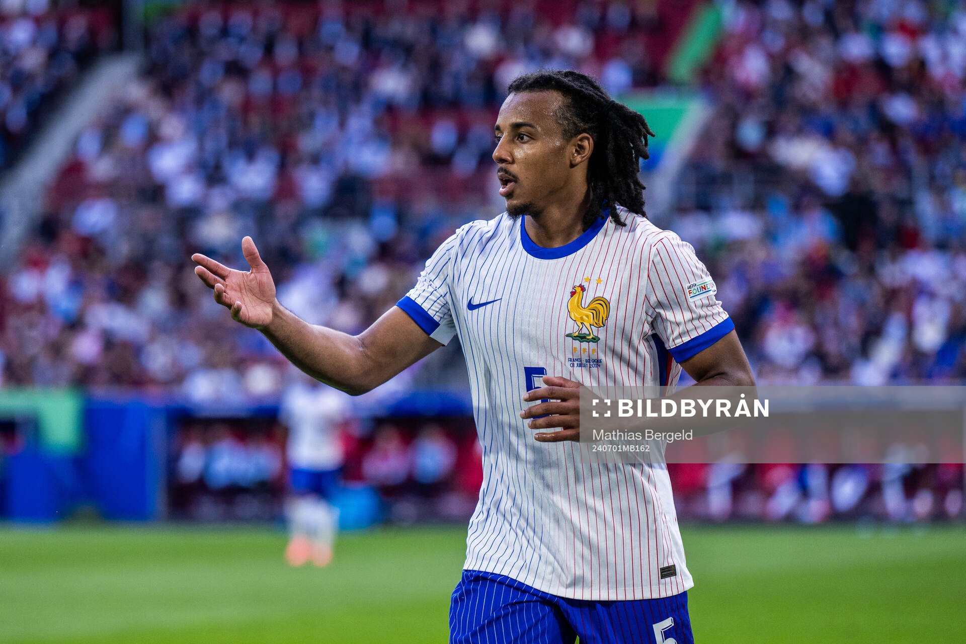Jules Koundé of France