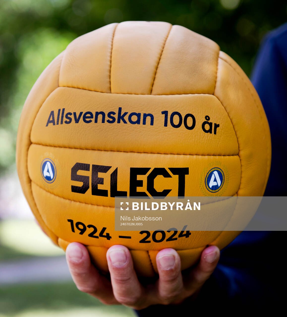 Den officiella retormatchbollen från Select
