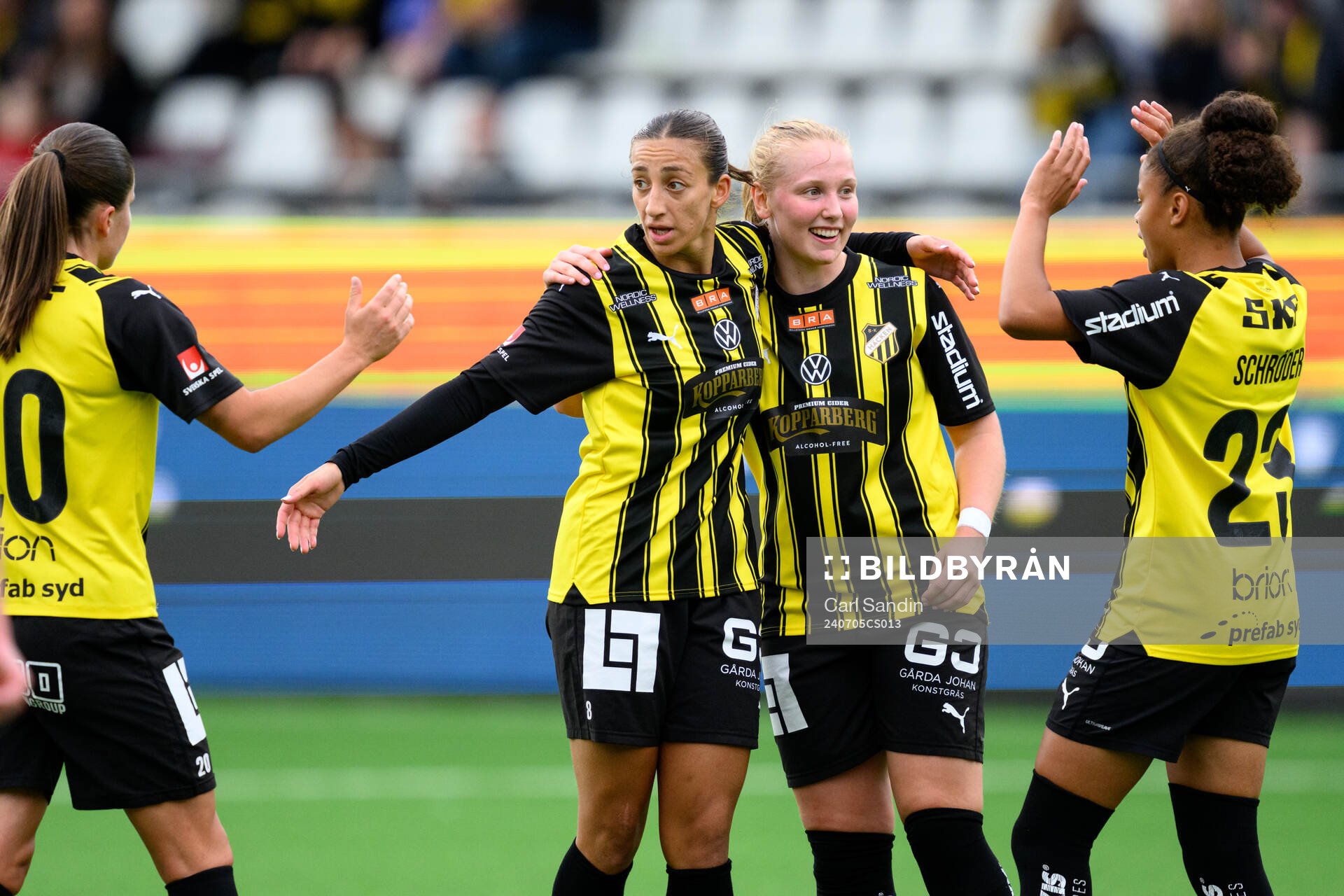 Häckens Rusul Rosa Kafaji och Johanna Fossdalsá Sørensen