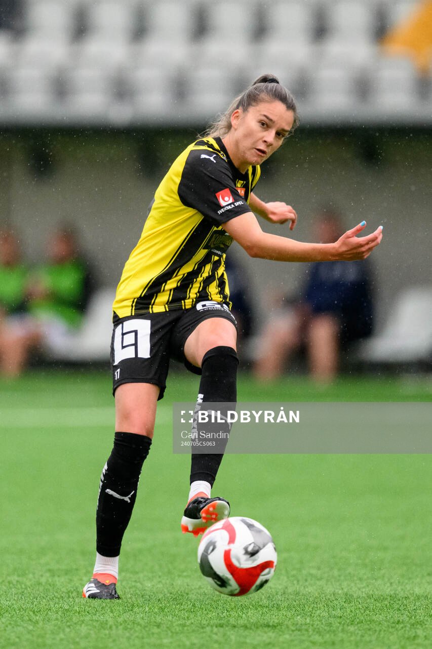 Häckens Anna Julia Csiki