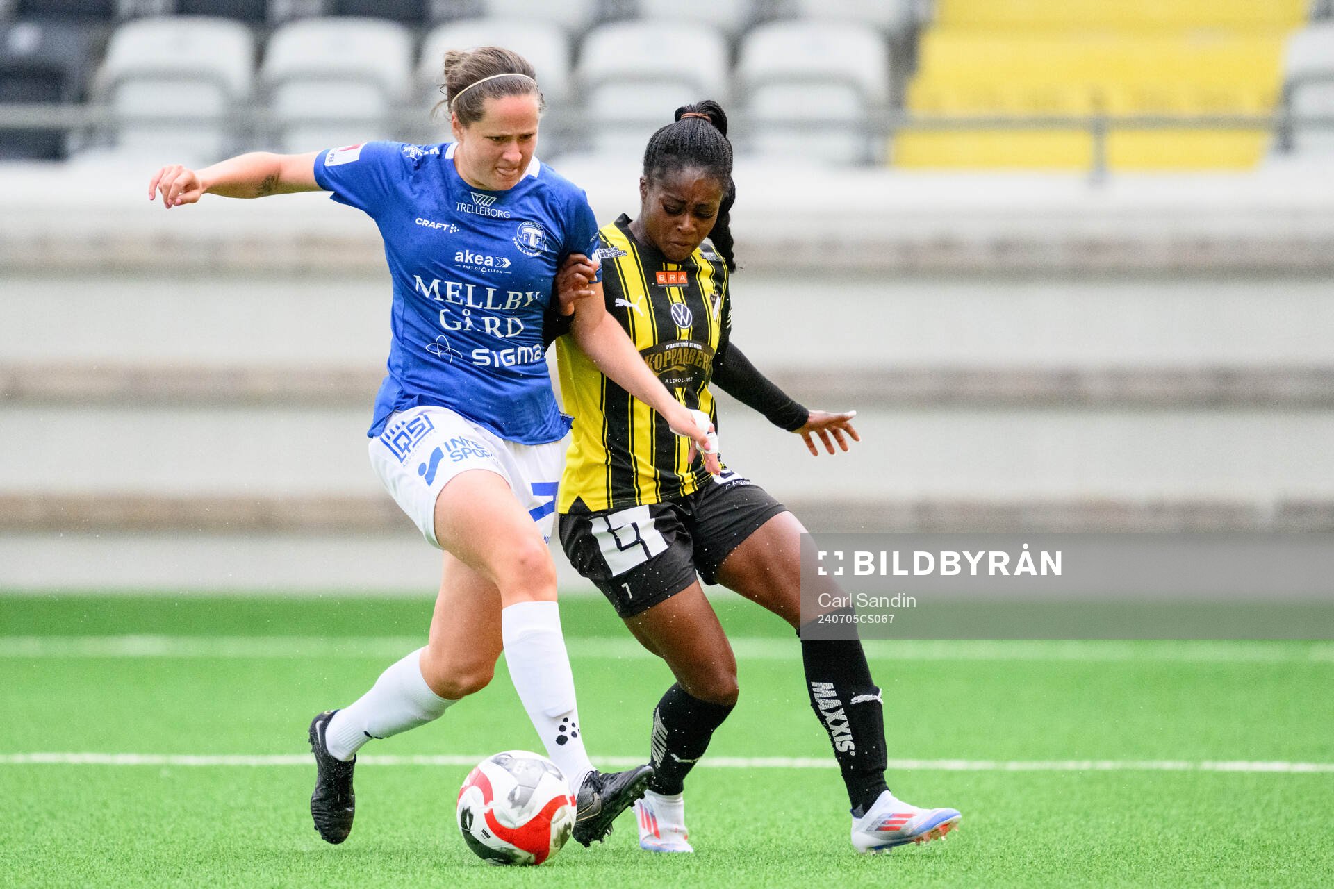 Trelleborgs Thea Birgerud och Häckens Monica Jusu Bah