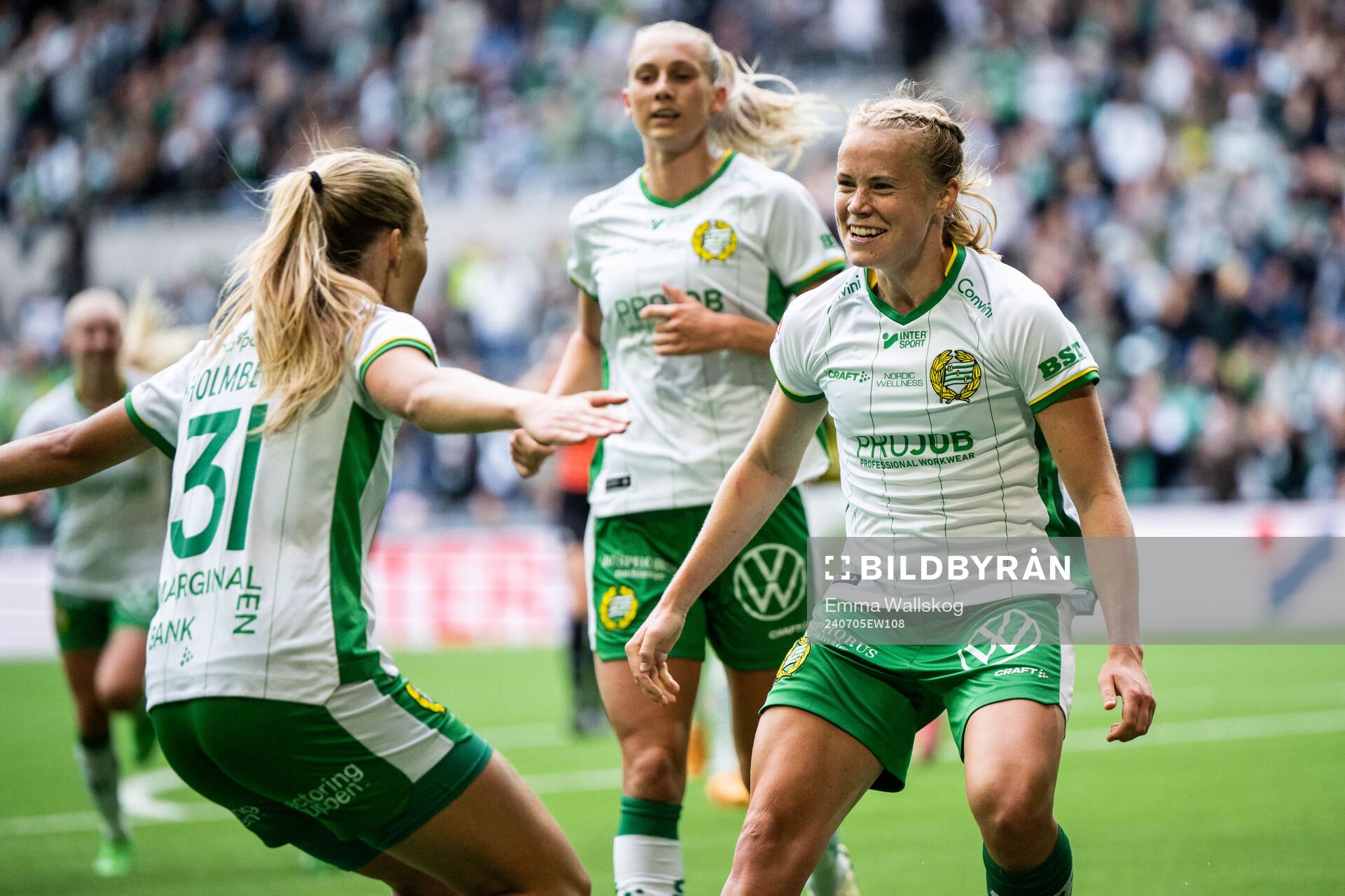 Hammarbys Julie Blakstad jublar med Smilla Holmberg