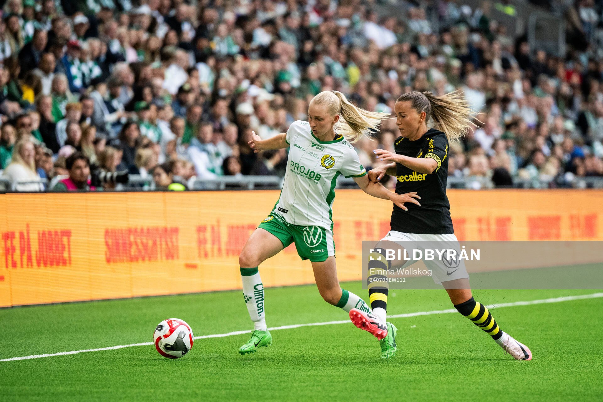 Hammarbys Emilie Joramo och AIKs Adelisa Grabus