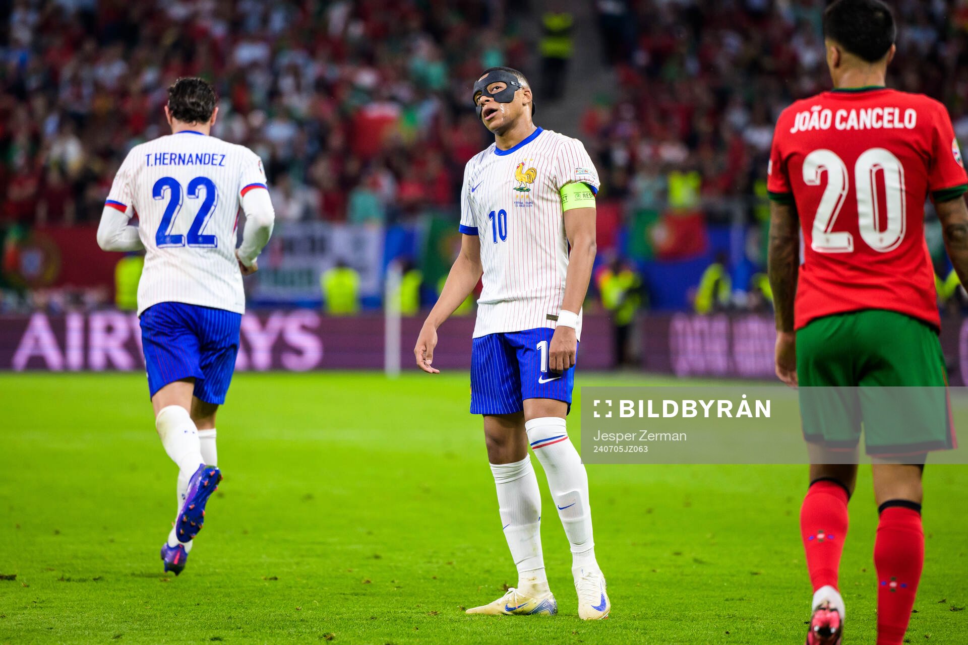 Kylian Mbappé of France looks dejected