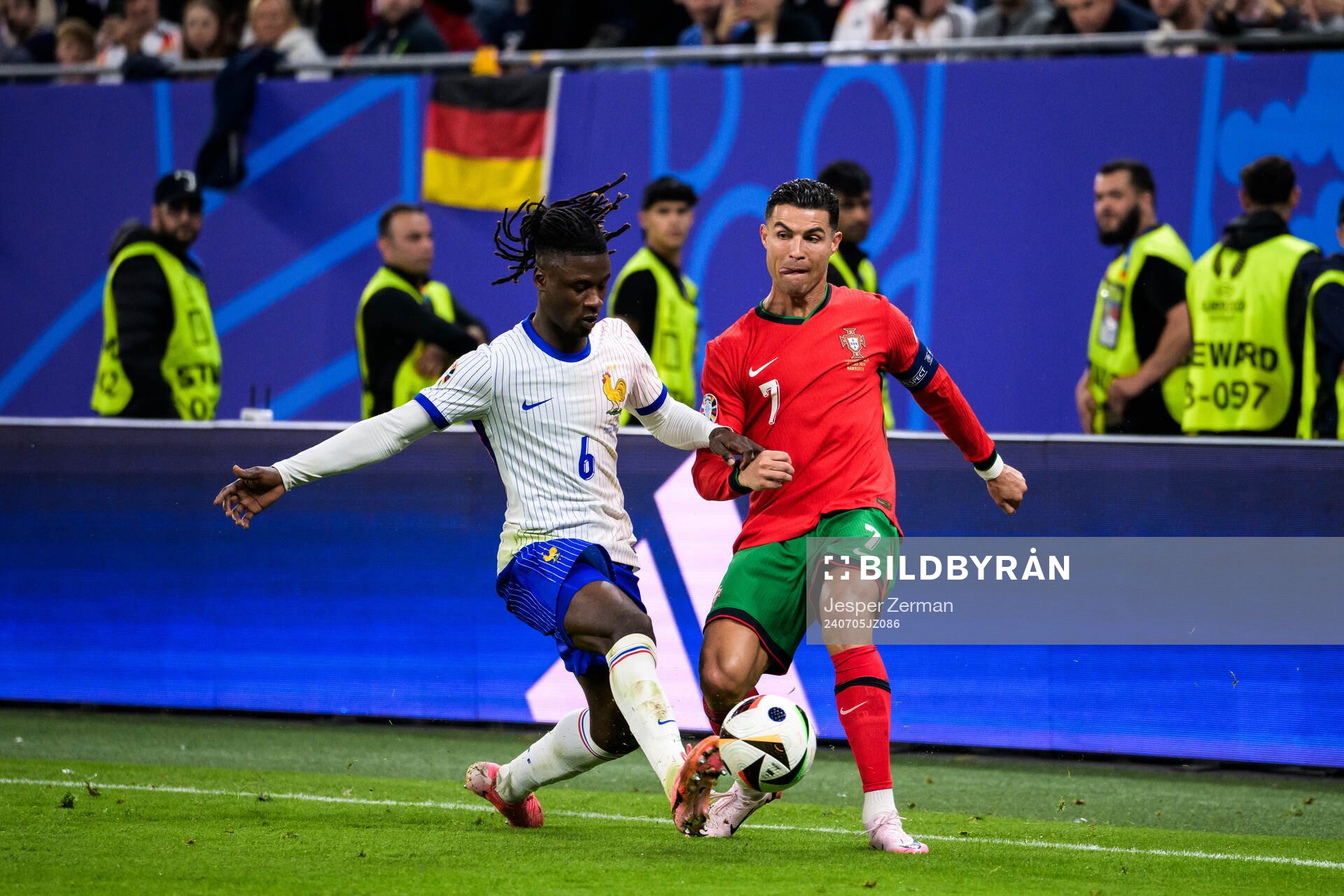 Eduardo Camavinga of France and Cristiano Ronaldo of