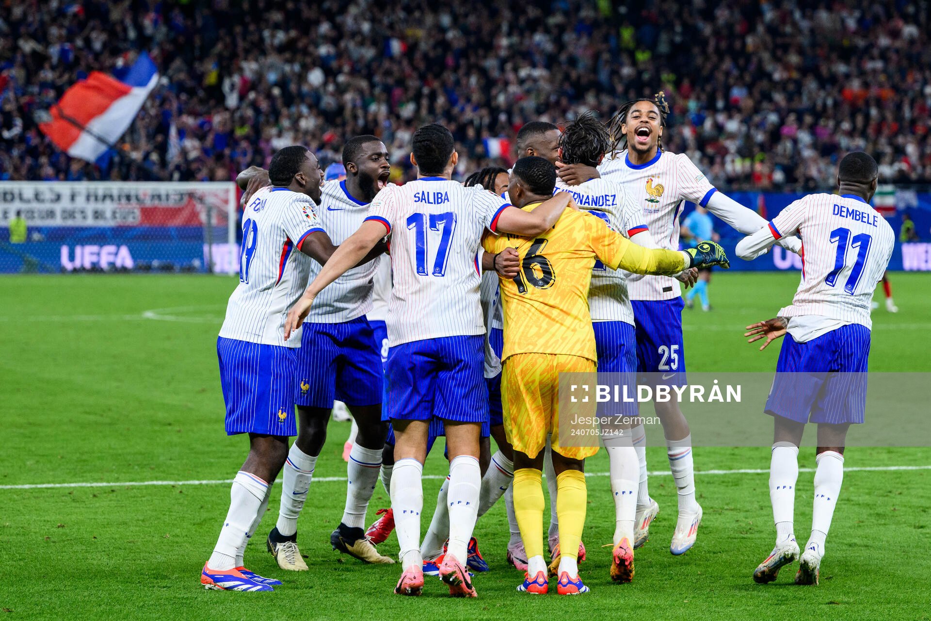 Bradley Barcola of France celebrates