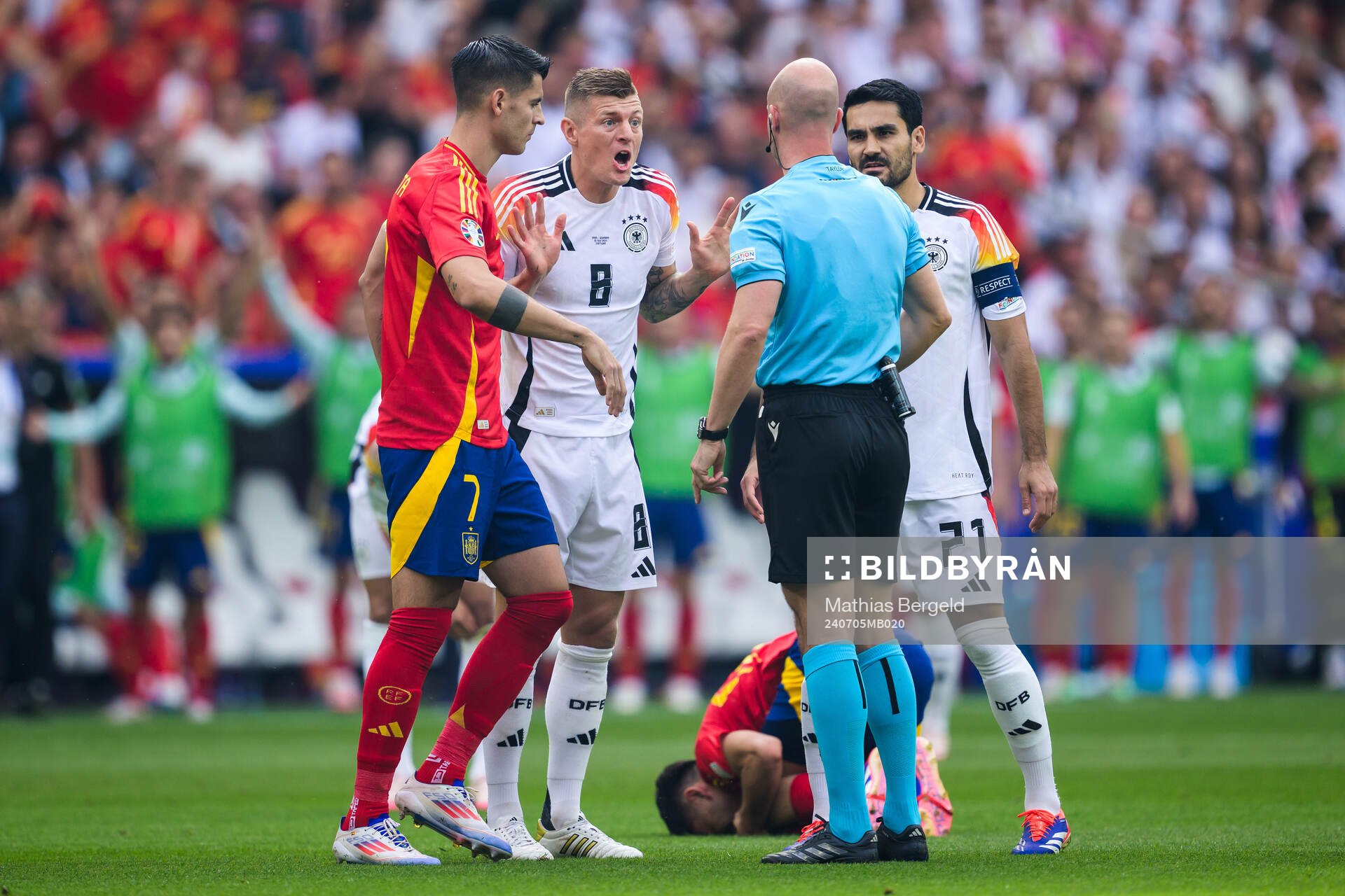 Alvaro Morata of Spain, Toni Kroos and Ilkay Gundogan of
