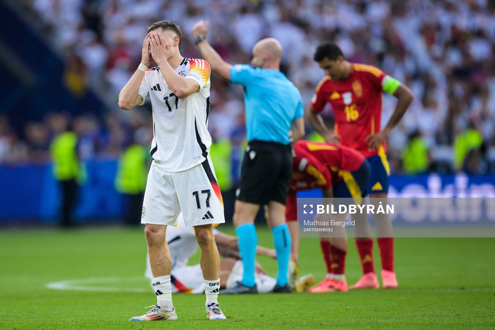 Florian Wirtz of Germany looks dejected