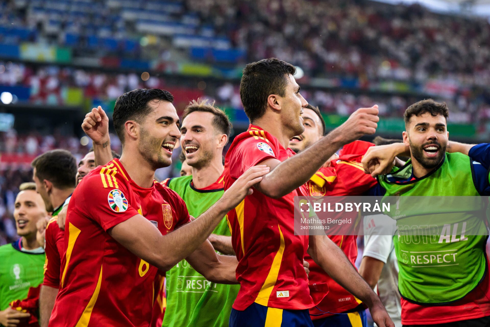 Mikel Merino and Rodrigo Hernandez of Spain celebrate