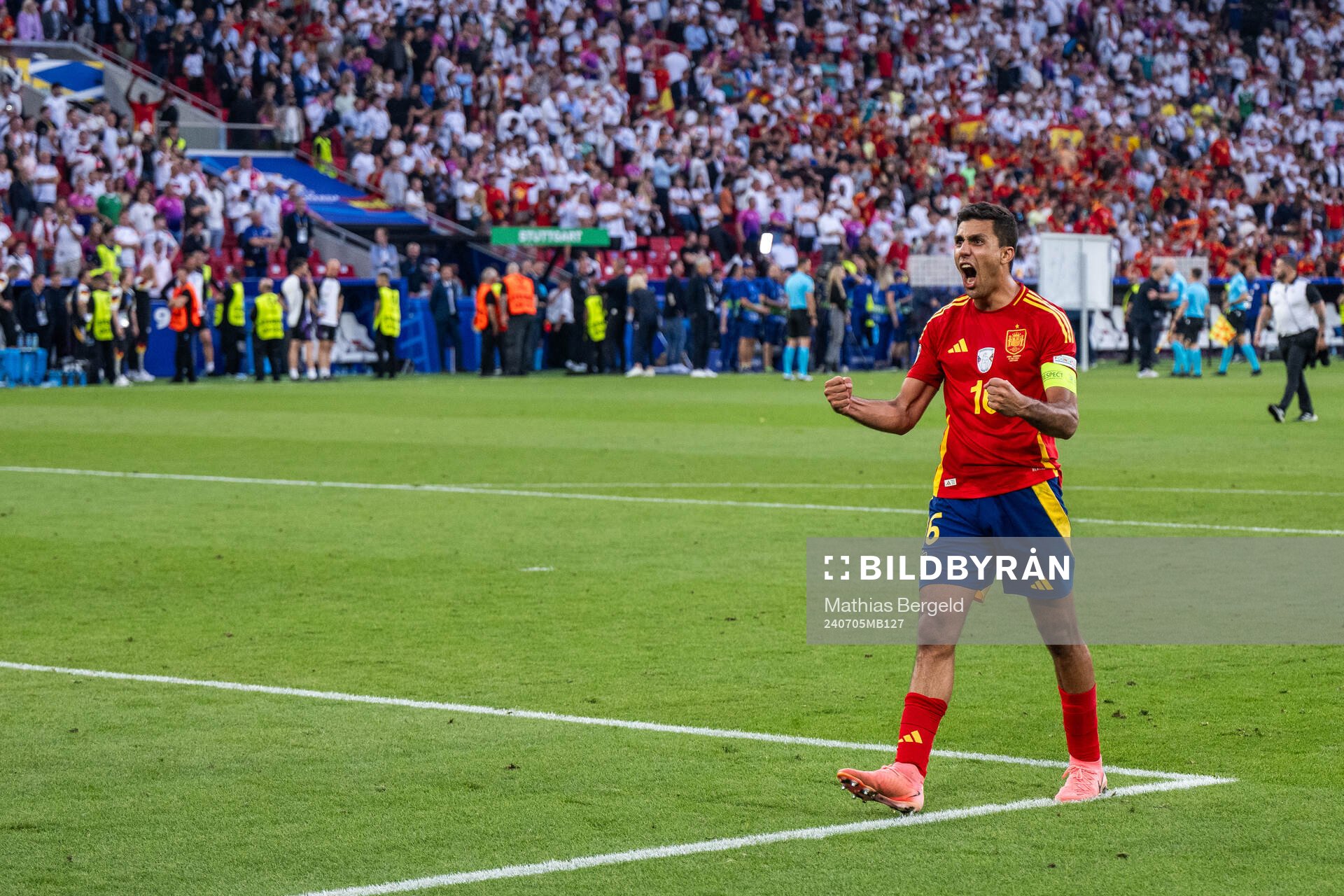 Rodrigo Hernandez of Spain celebrates