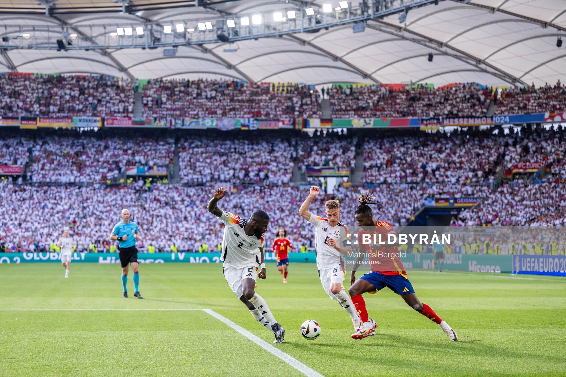 Antonio Rüdiger and Joshua Kimmich of Germany compete for