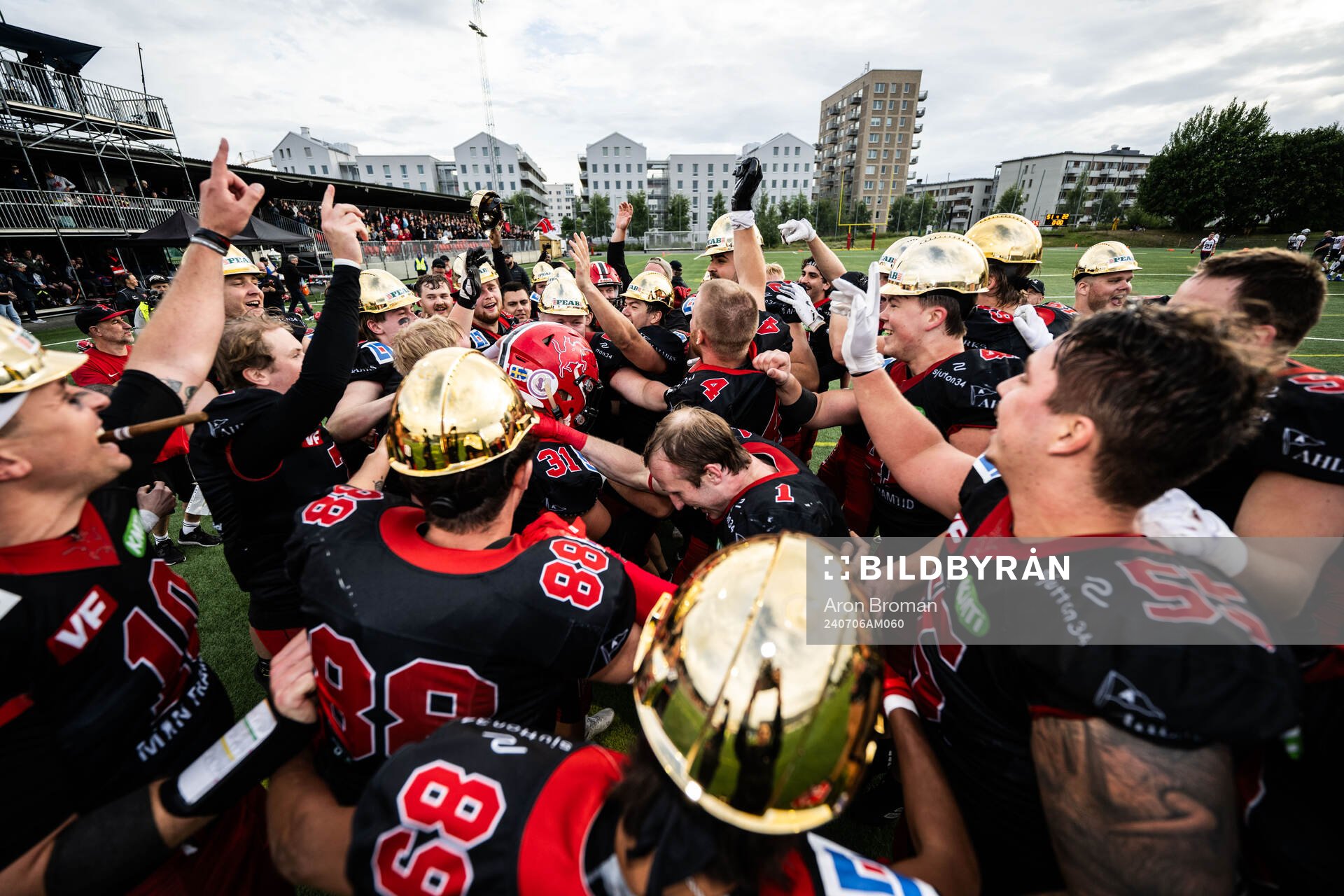 Carlstad Crusaders spelare jublar