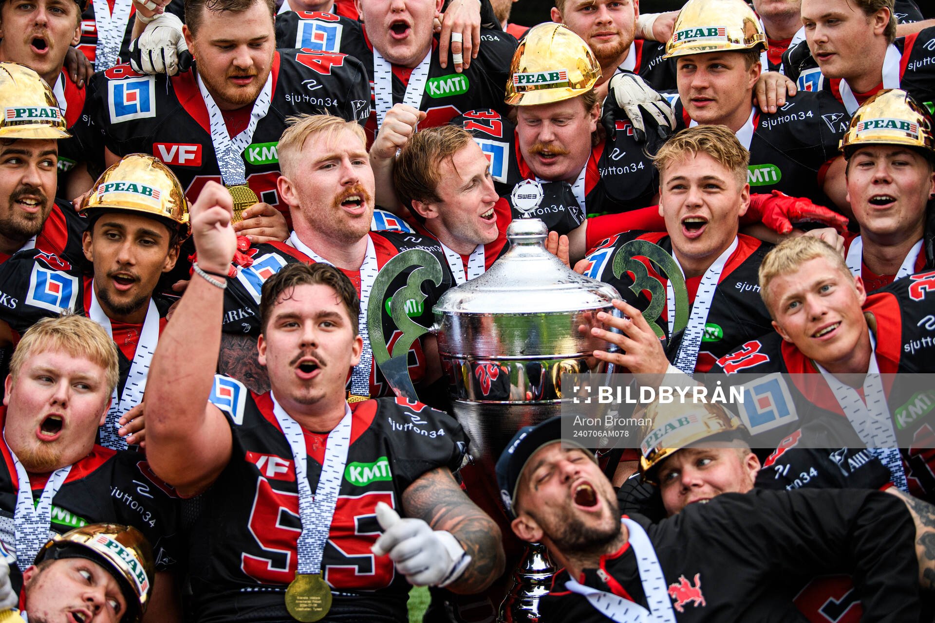 Carlstad Crusaders spelare jublar
