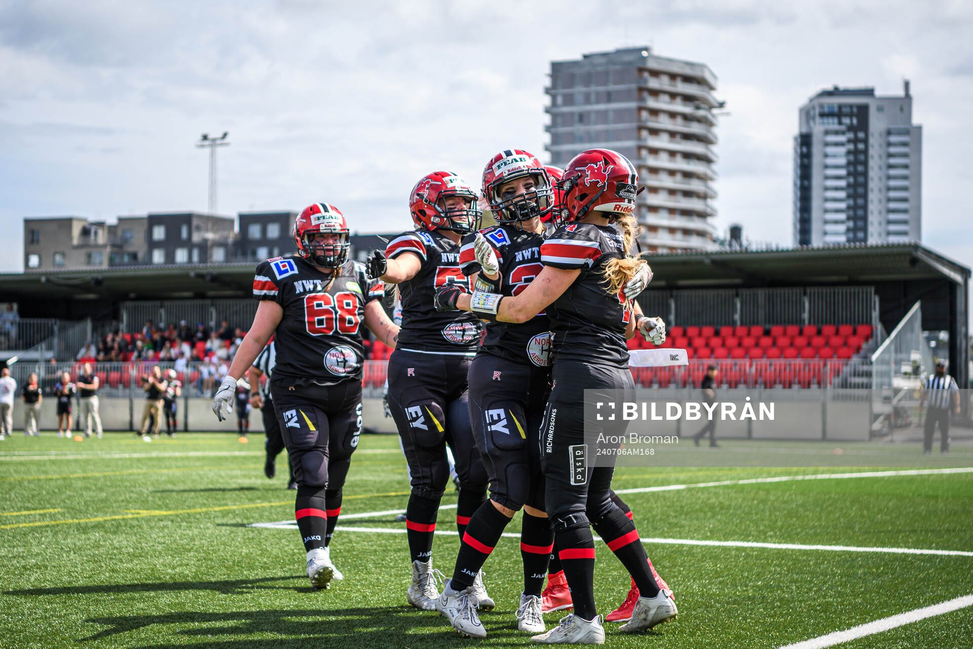 Carlstad Crusaders spelare jublar
