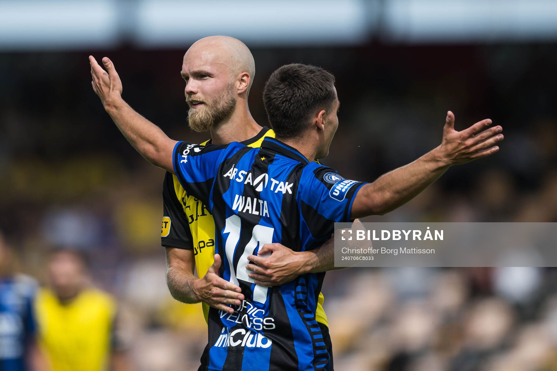 Mjällbys Viktor Gustafson och Sirius Leo Walta