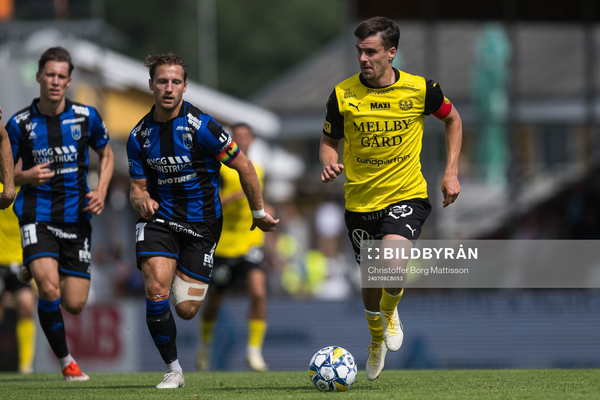 Sirius Daniel Stensson och Mjällbys Jesper Gustavsson