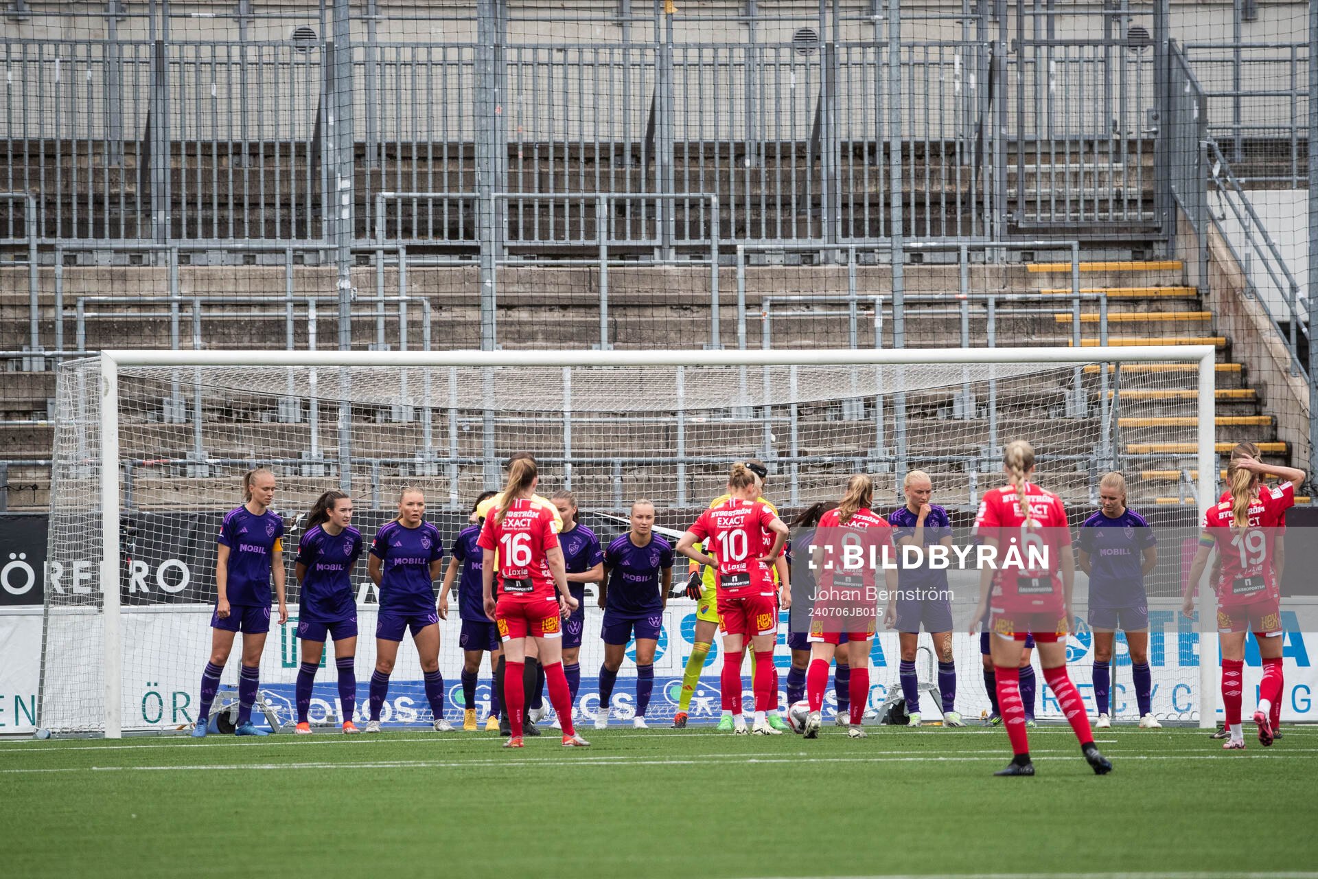 Indirekt frispark för KIF Örebros fram Djurgårdens