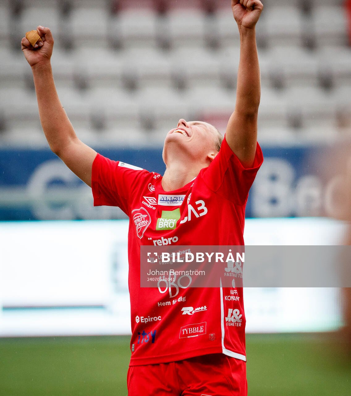 KIF Örebros Maja Bodin jublar vid slutsignalen