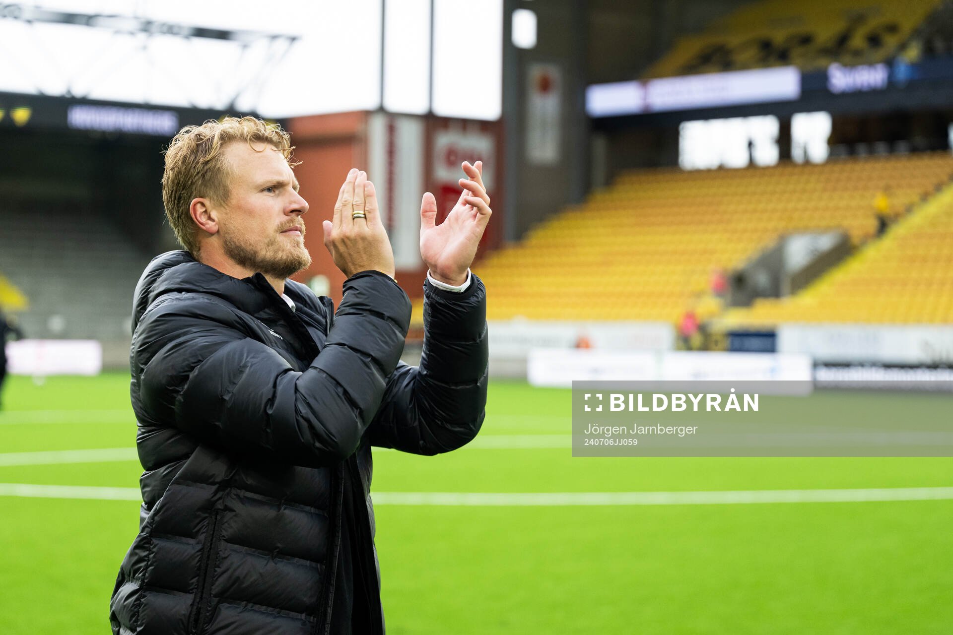 Elfsborgs manager Oscar Hiljemark tackar publiken