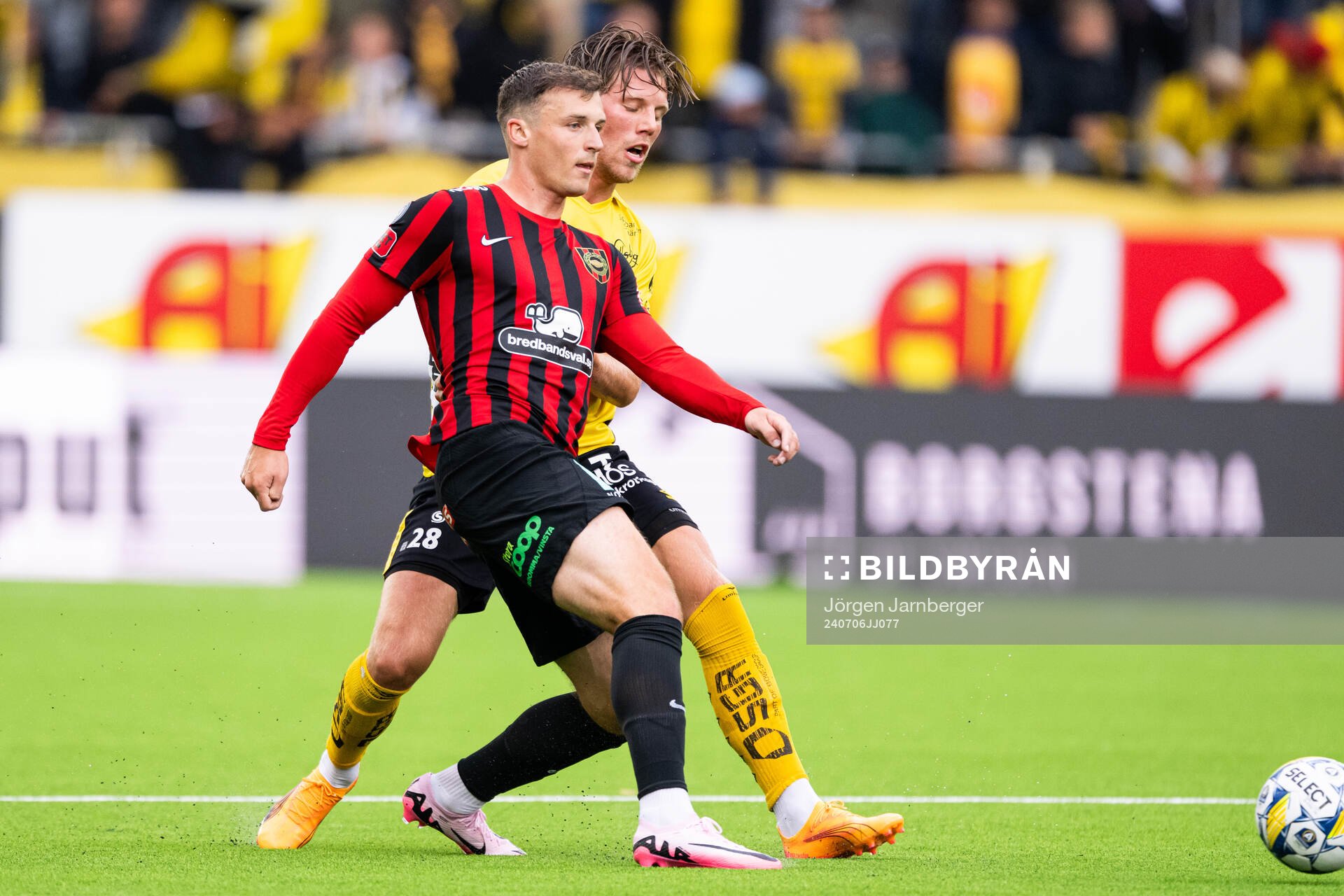 Brommapojkarnas Adam Skanning Jakobsen och Elfsborgs Noah