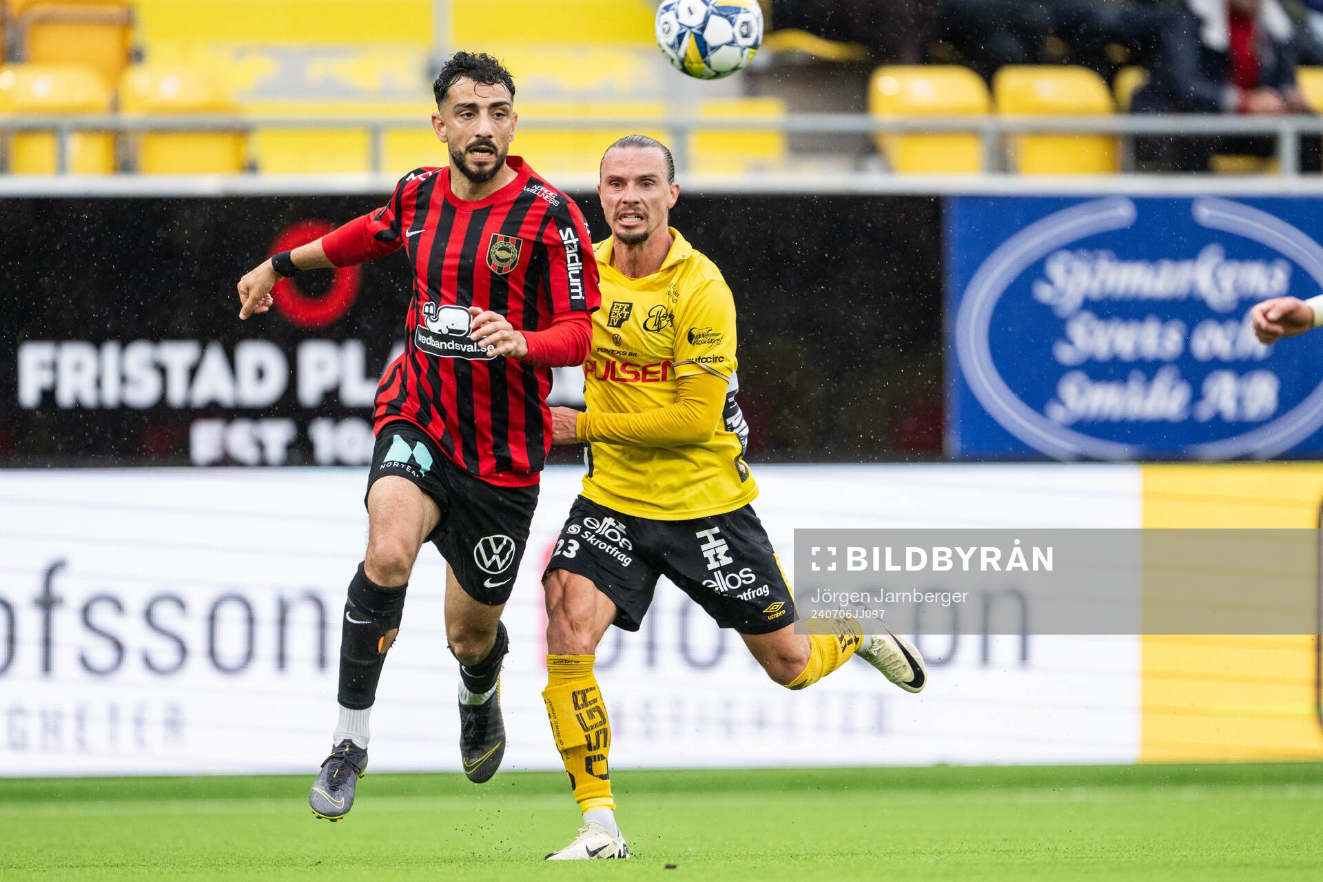 Brommapojkarnas Daleho Irandust och Elfsborgs Niklas Hult