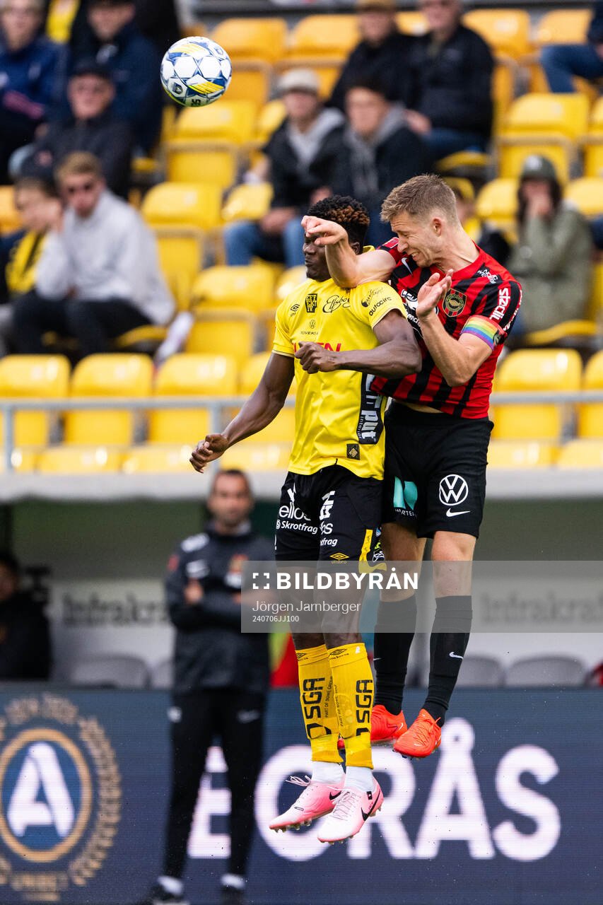 Elfsborgs Terry Yegbe och Brommapojkarnas Ludvig Fritzson