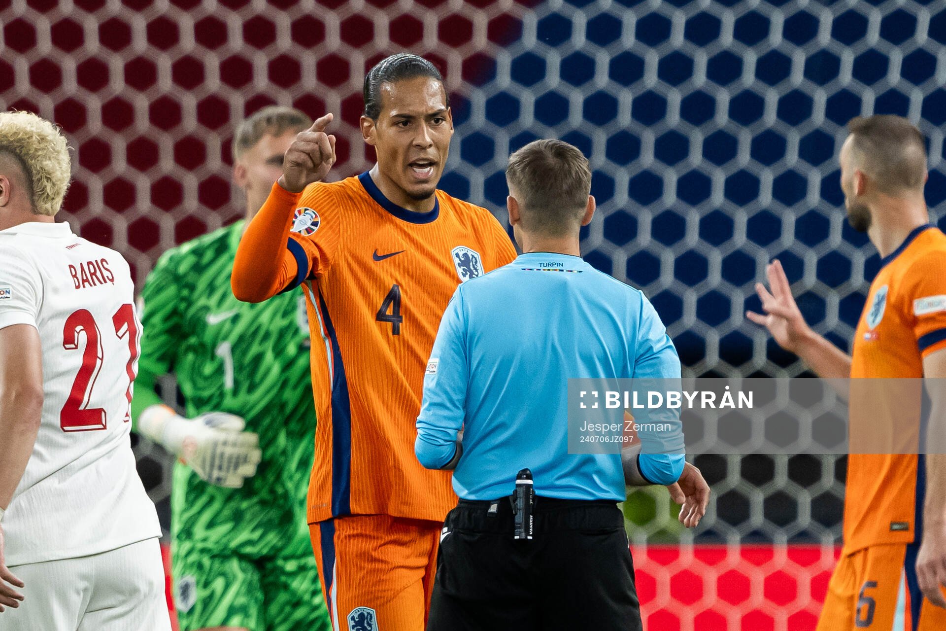 Virgil van Dijk of Netherlands reacts