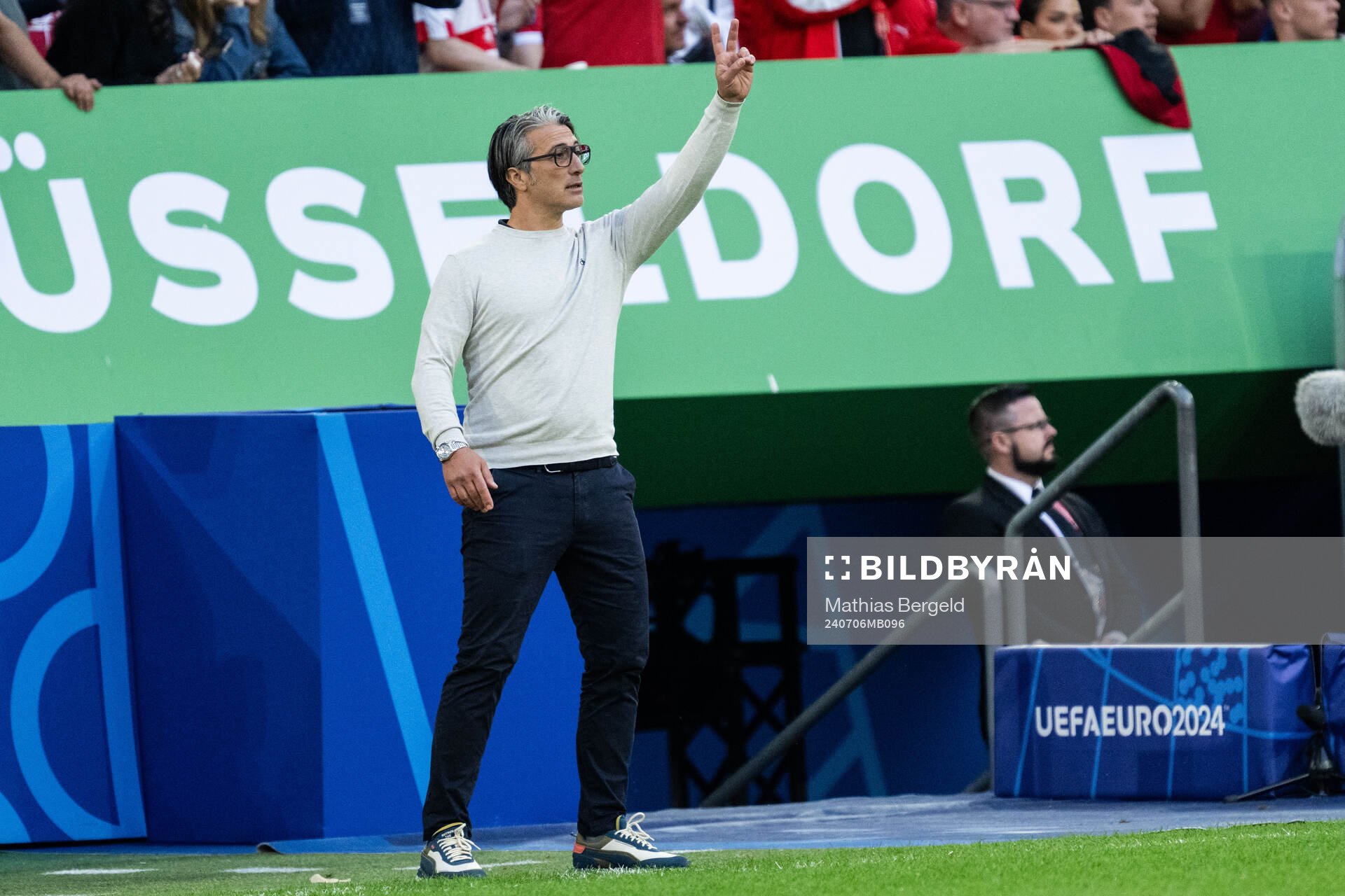 Head coach Head coach Murat Yakin of Switzerland