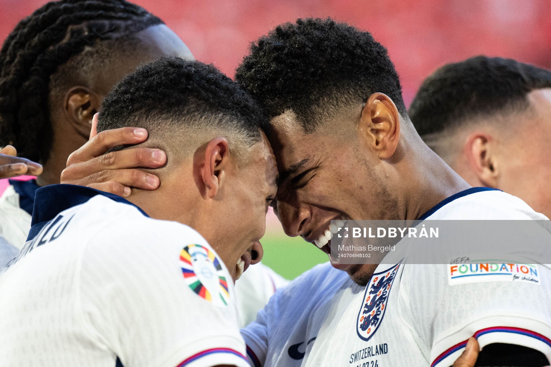 Trent Alexander-Arnold and Jude Bellingham of England