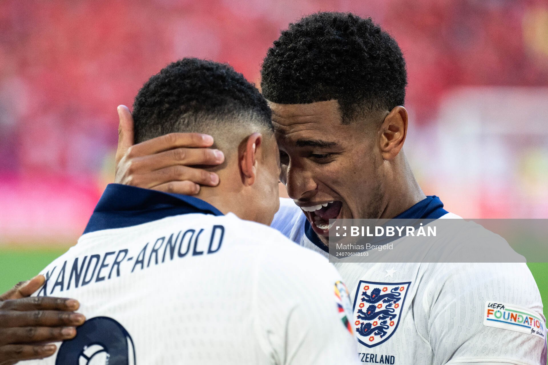 Trent Alexander-Arnold and Jude Bellingham of England