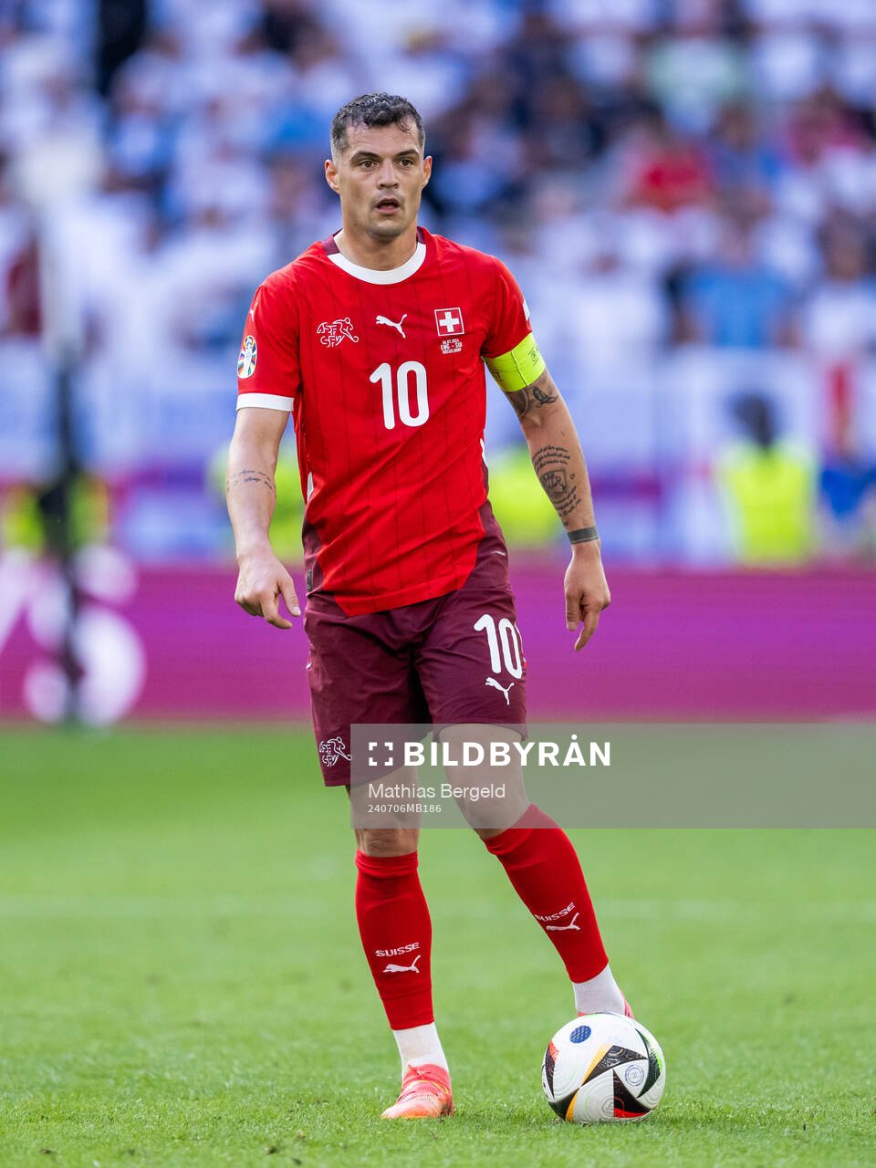 Granit Xhaka of Switzerland during the UEFA Euro 2024 Football Championship quarterfinal between England and Switzerland on July 6, 2024 in Düsseldorf.