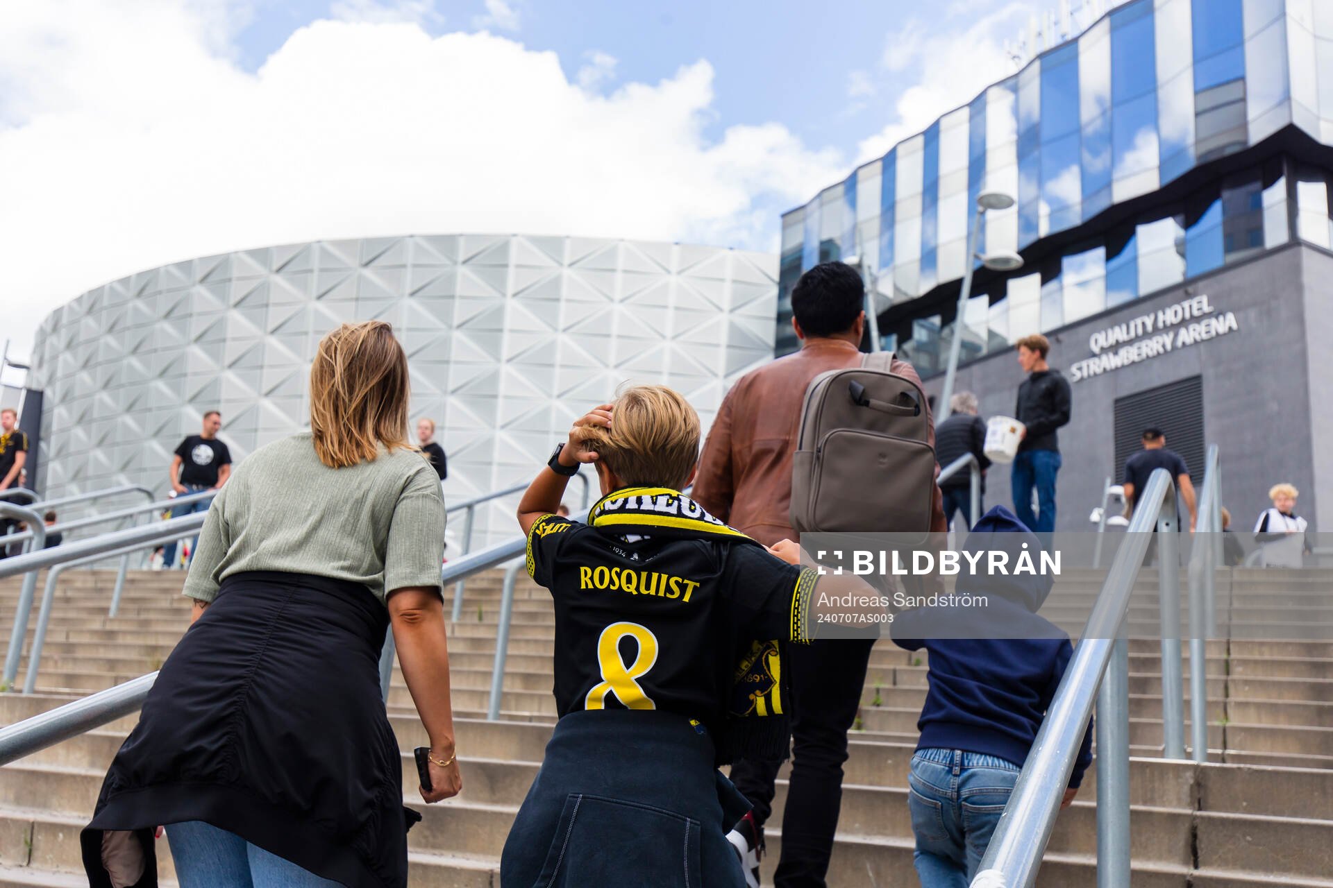 Supportar utanför Friends Arena