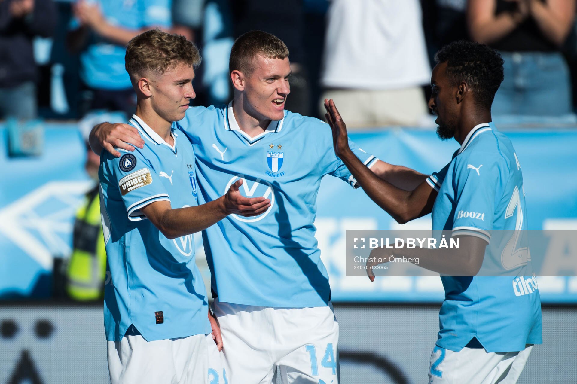 Malmö FFs Hugo Bolin jublar med Sebastian Jörgensen, Taha