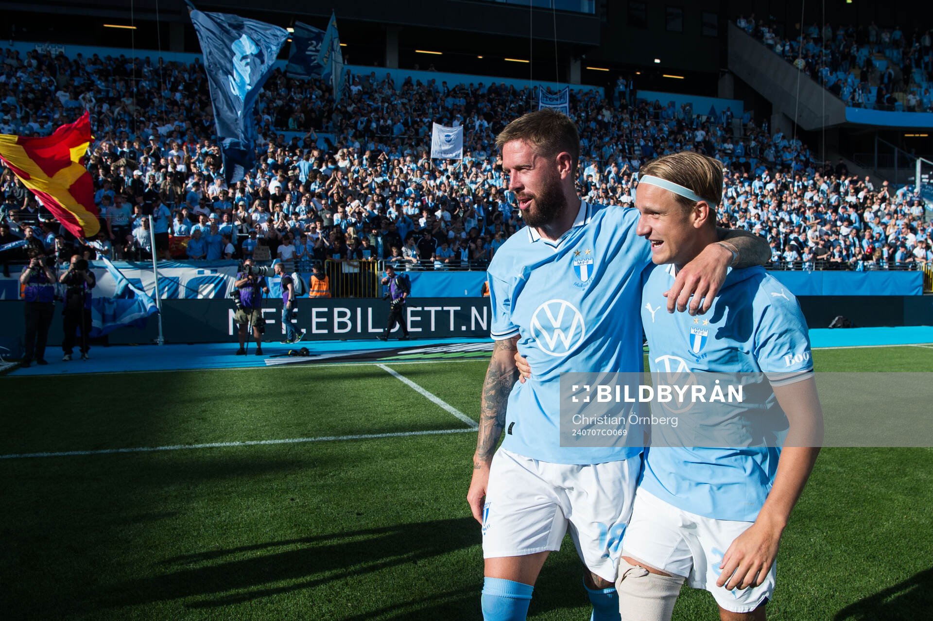 Malmö FFs Pontus Jansson och Erik Botheim jublar