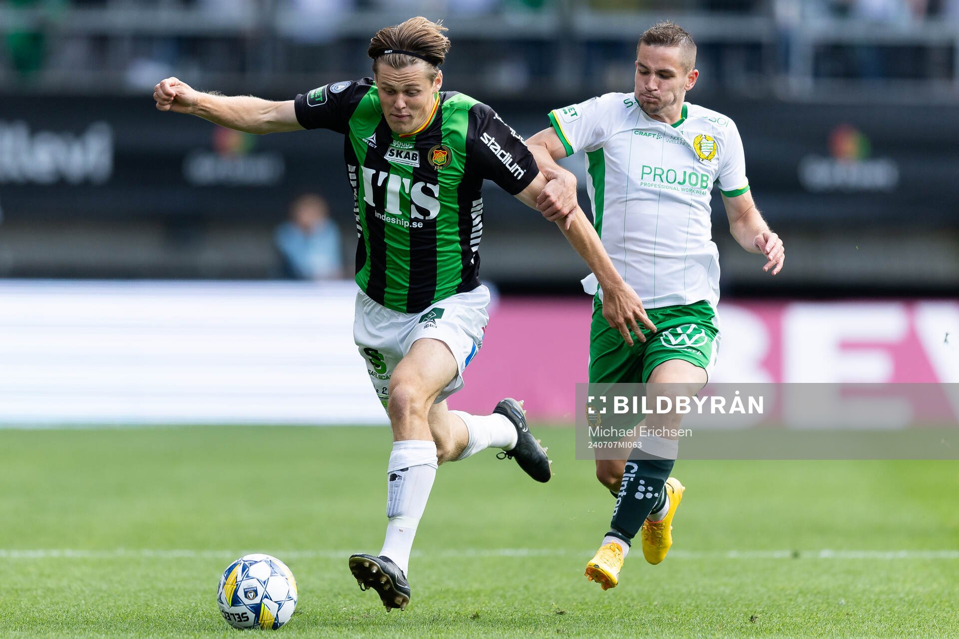 GAIS Axel Henriksson och Hammarbys Oscar Johansson Schellhas