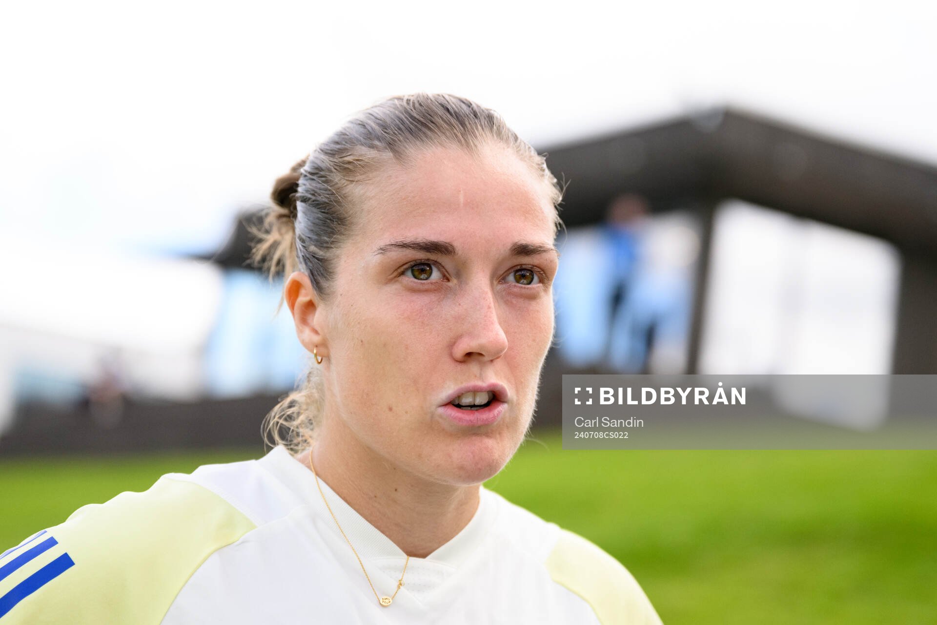 Filippa Angeldal is being interviewed