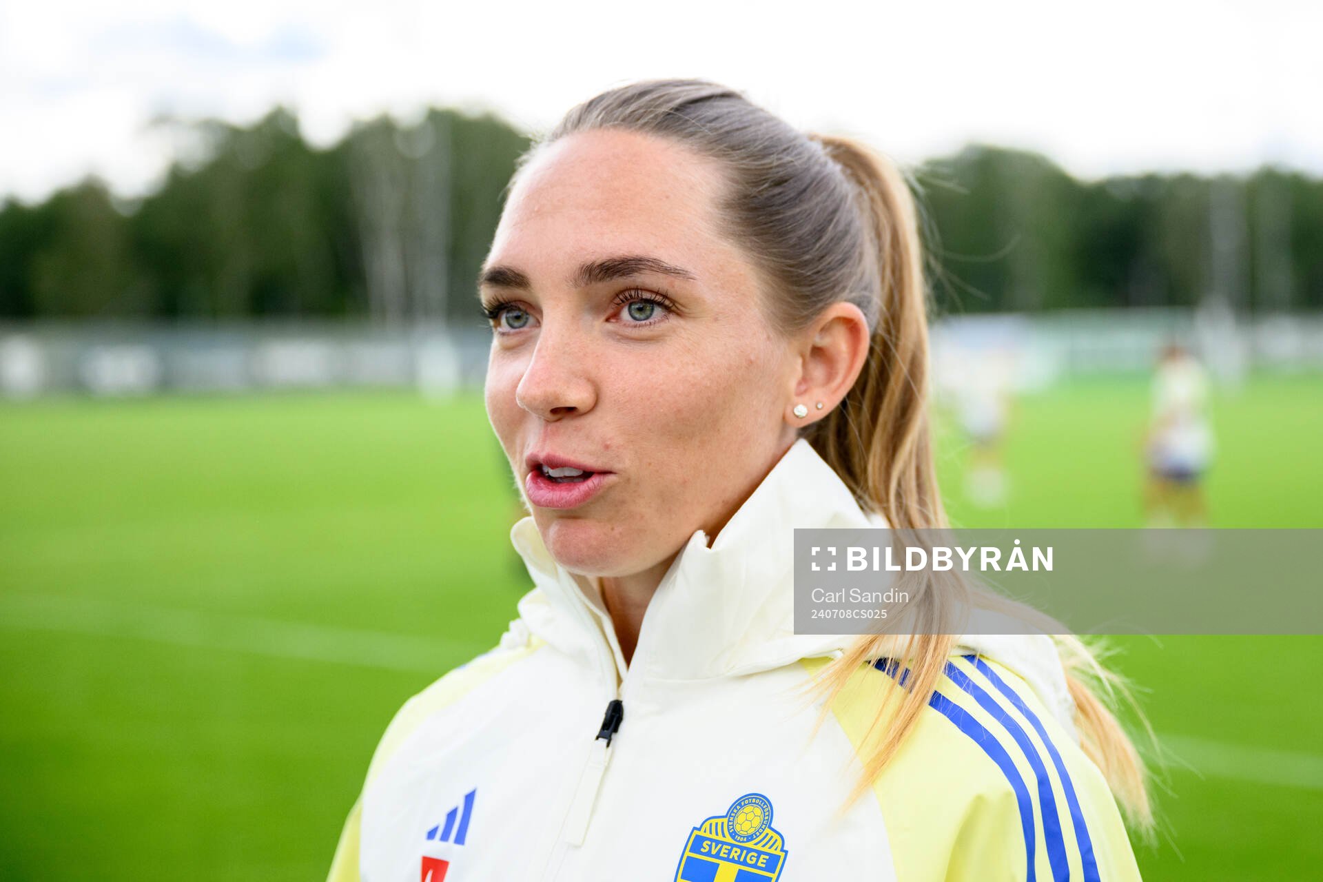 Elin Rubensson is being interviewed