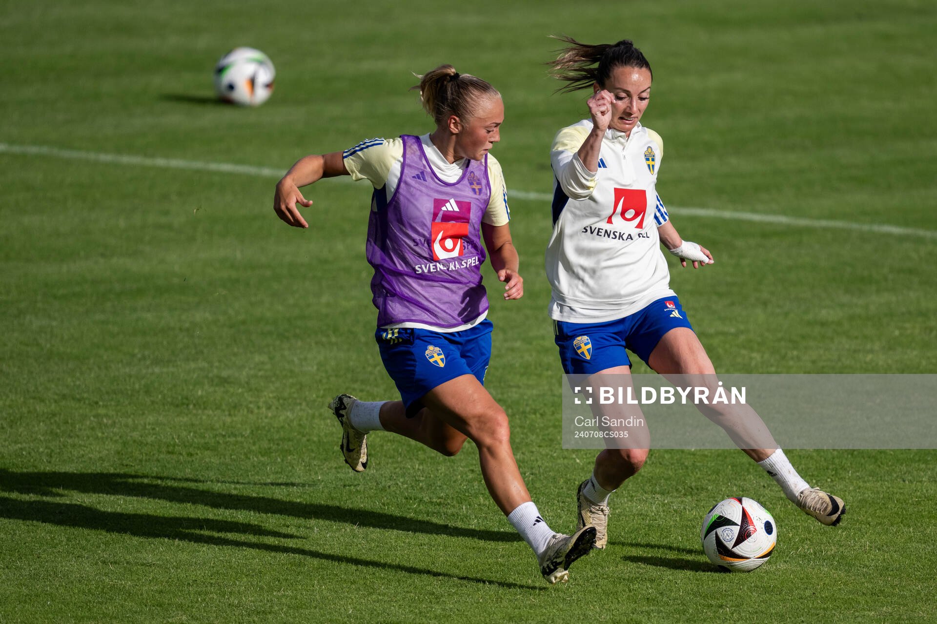 Hanna Bennison and Kosovare Asllani